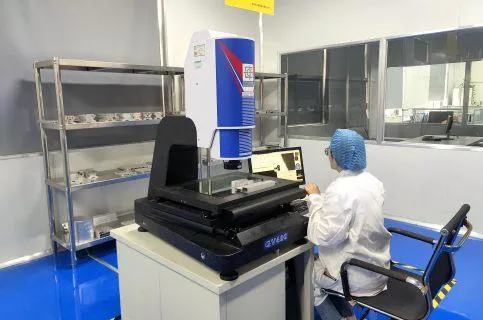 De Precisie die van de aluminiumlegering CNC Producten voor de Dienbladen van de Elektrisch voertuigbatterij met de Goede Dienst machinaal bewerken