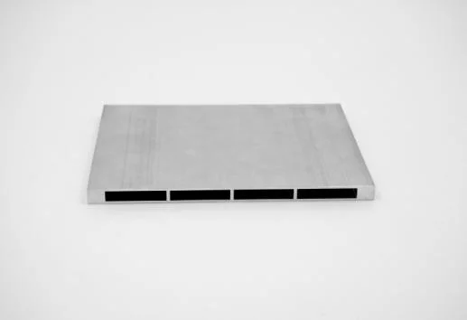 De Precisie die van de aluminiumlegering CNC Producten voor de Dienbladen van de Elektrisch voertuigbatterij met de Goede Dienst machinaal bewerken